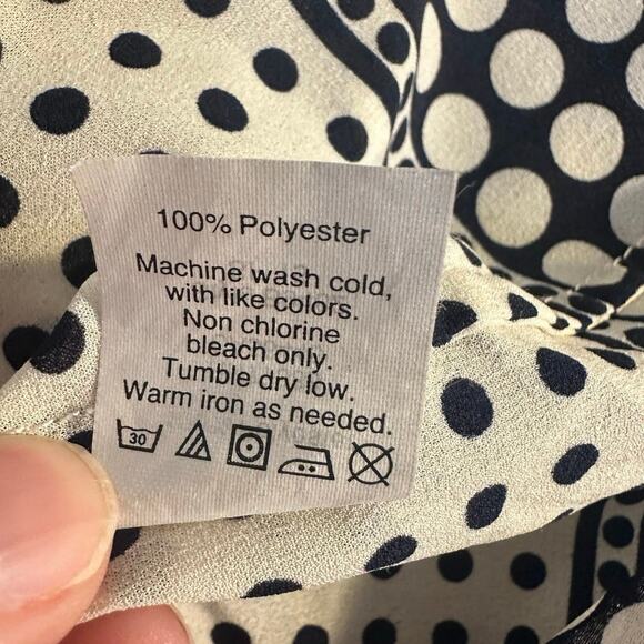 J. Crew Cream and Black Polkadot Pintuck Sleeveless Semi Sheer Blouse Size 8 - Picture 6 of 8